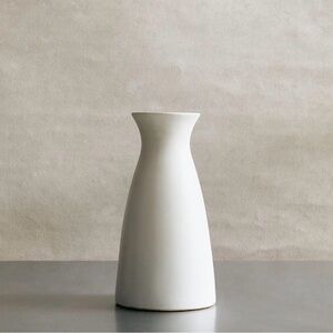 🌳West Elm🌳 Pure White Ceramic Vase, Carafe, 12 Inches